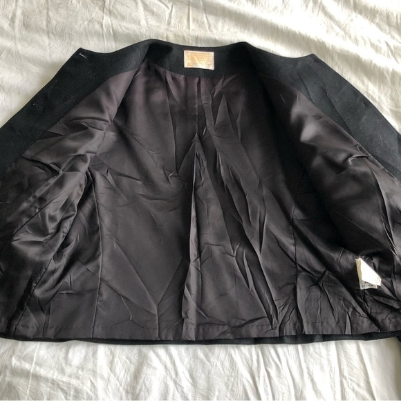 Vintage Pendleton Wool Blazer with Buttons - Picture 8 of 11